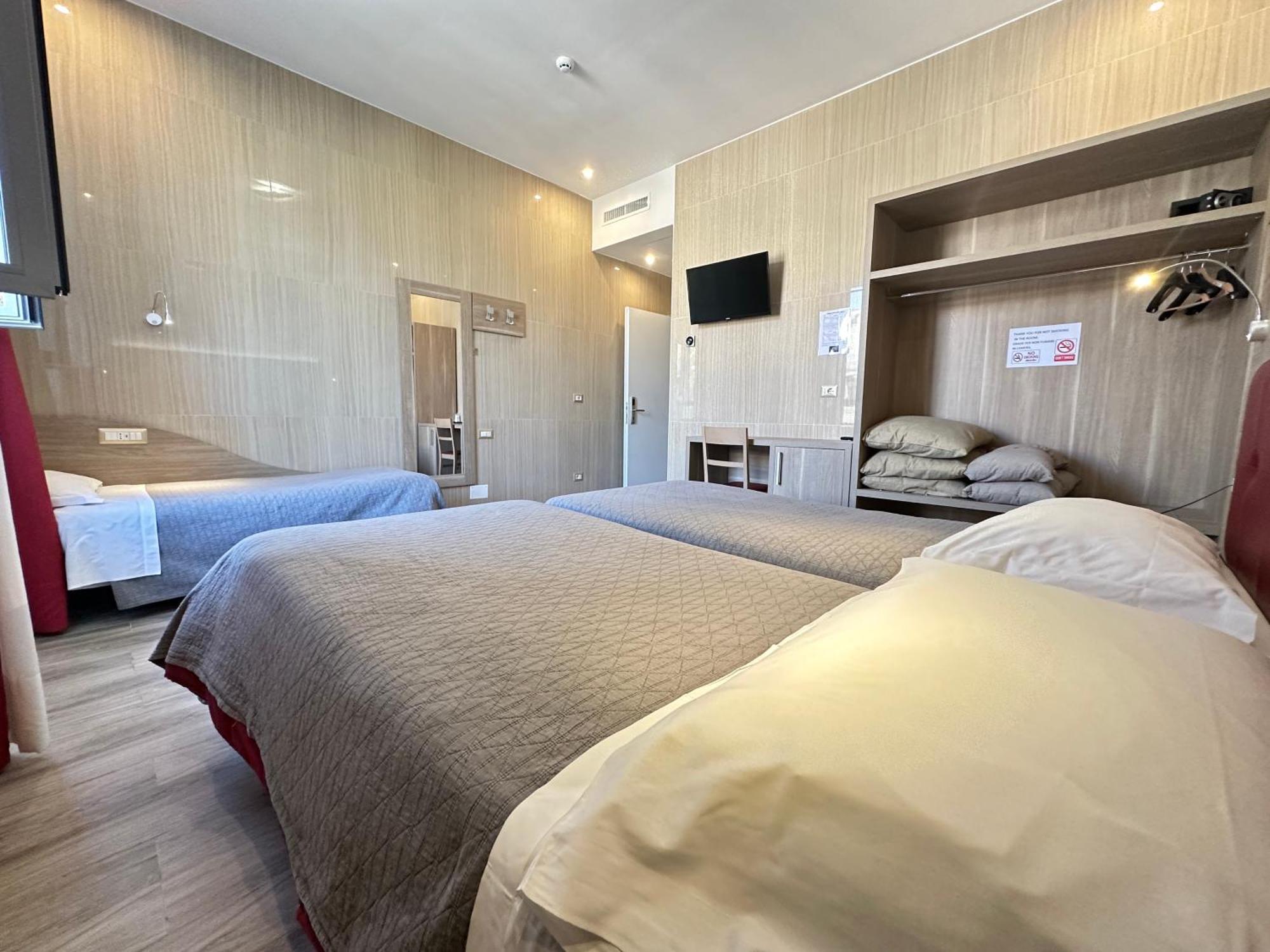 Hotel Midway Milano Ngoại thất bức ảnh